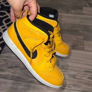 Maize yellow & black Mid Jordan 1s | kids size 3y